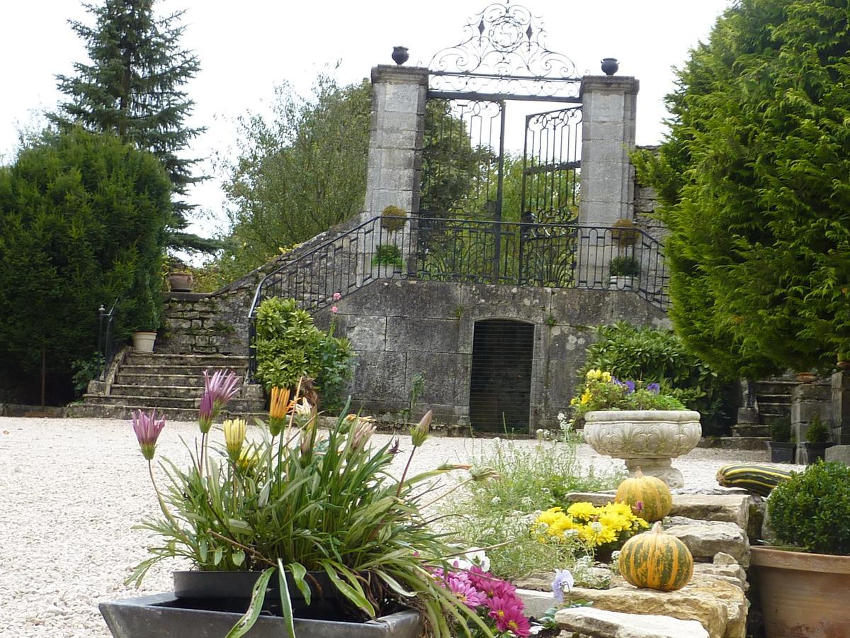 Chateau La Hussardiere Dampierre-sur-Salon Bagian luar foto