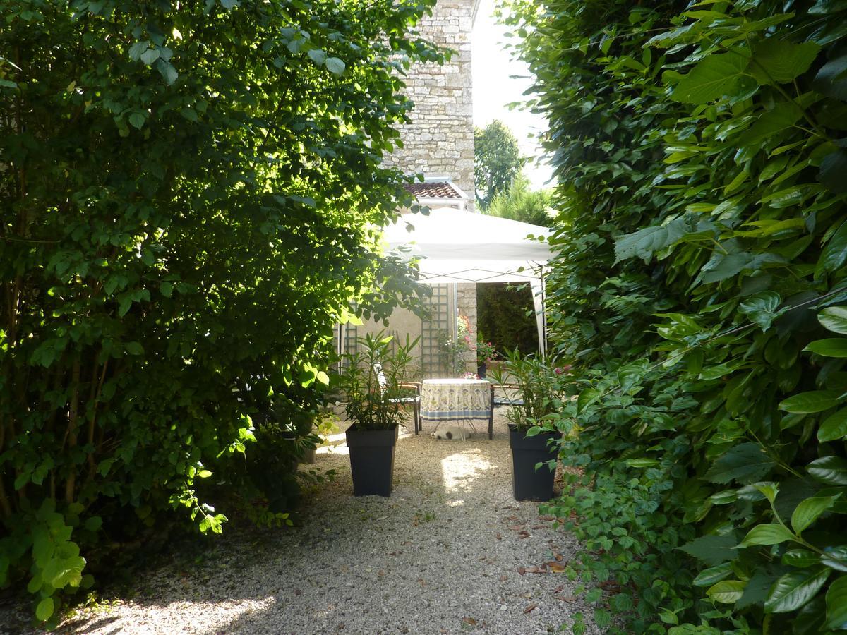 Chateau La Hussardiere Dampierre-sur-Salon Bagian luar foto